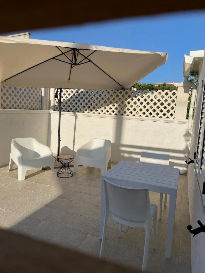 Appartamento Seaside Temporary House Leporano Esterno foto